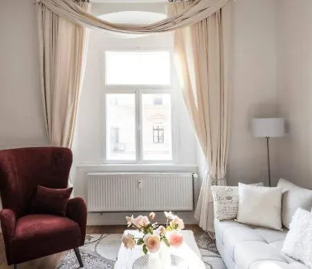 Hoferhaus - Your Austrian Apartamento